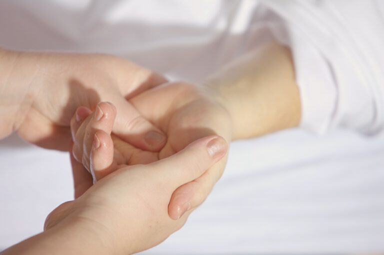 Carpal Tunnel Syndrome: How Chiropractic Care Can Offer Relief
